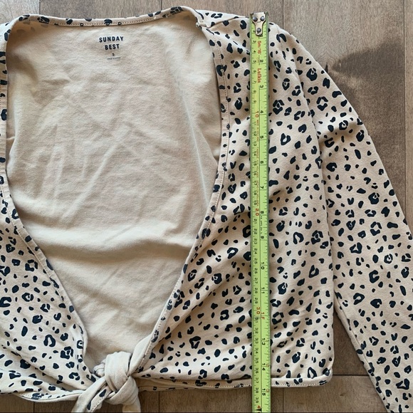 ARITZIA Sunday Best Leopard Wrap Crop Top - Picture 8 of 10